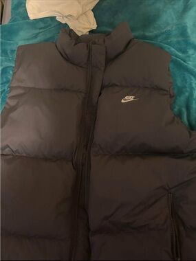 Nike Black Puffer Vest
